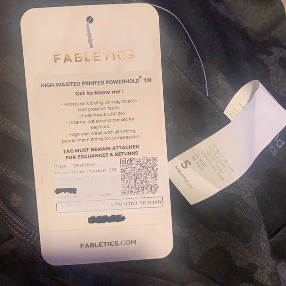 BNWT Fabletics High-waisted Camo printed powerhold 7/8 leggings Small - Picture 4 of 4